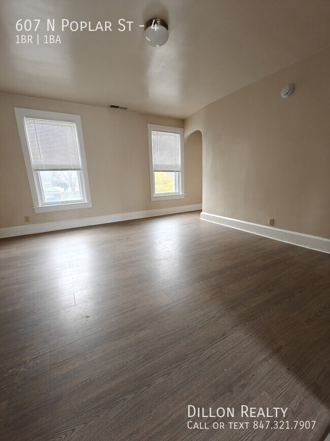 Building Photo - 607 N Poplar St