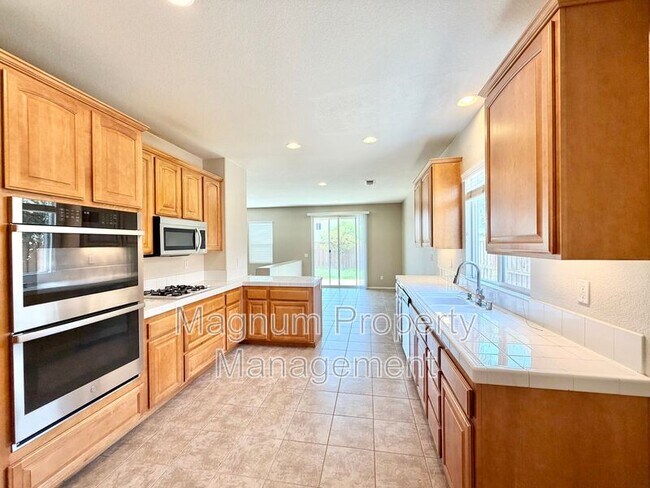 Building Photo - 36367 Sicily Ln