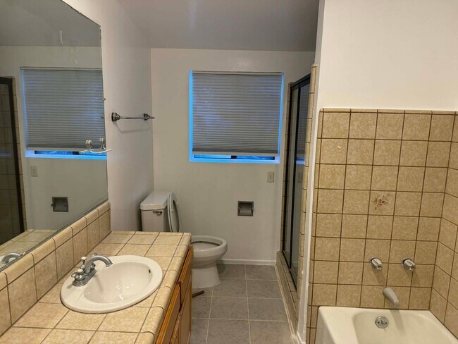 Building Photo - Stunning Single-Story Granada Hills Pool Home | 3 Bed | 2 Bath | 2,500 Sq Ft