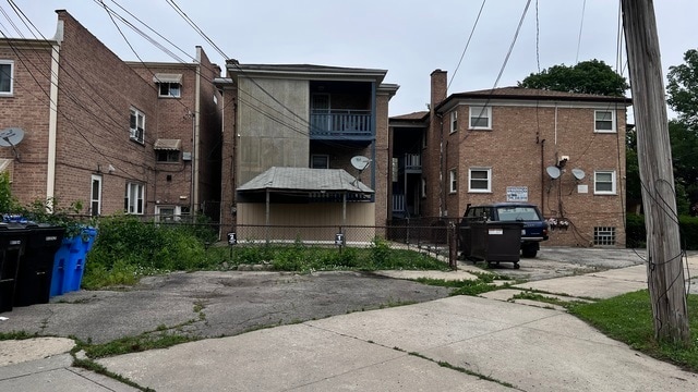 Building Photo - 5158 N Elston Ave