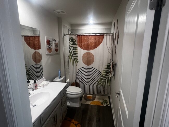 Building Photo - 1124 Dovetail Cir