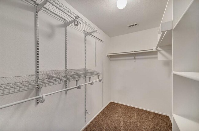 Building Photo - 10020 Chadbourne Rd