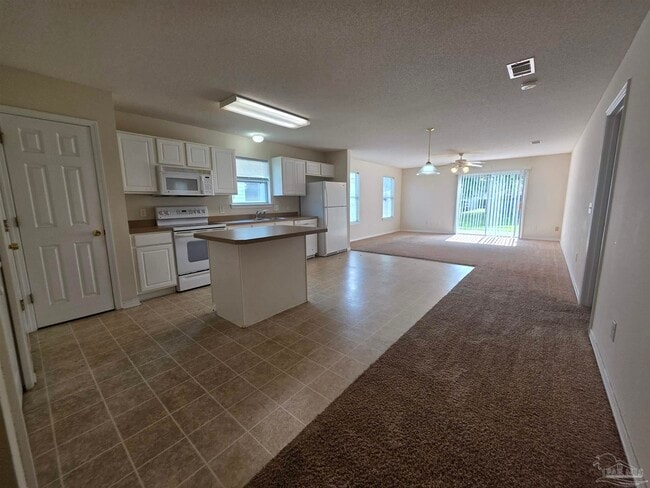 Building Photo - 10552 Wilderness Ln