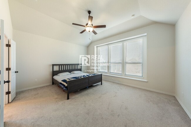 Building Photo - 2105 Bonavista Wy