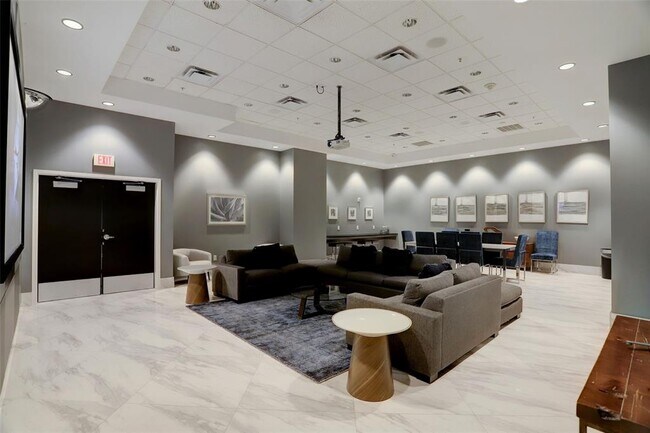 Building Photo - 5925 Almeda Rd