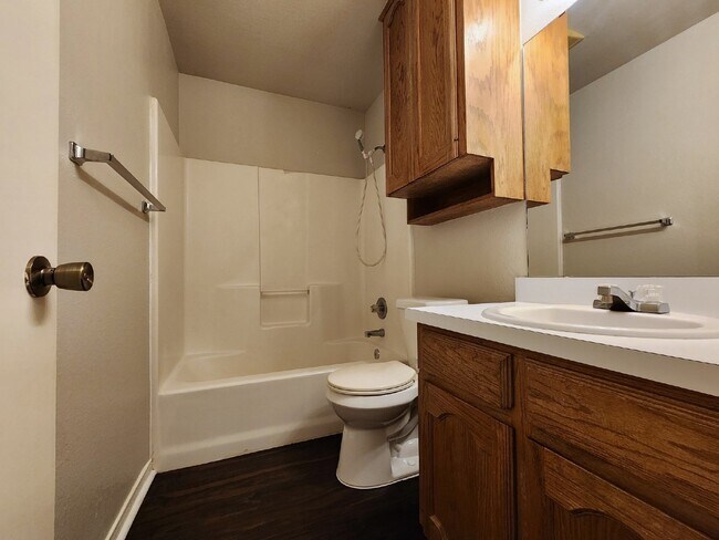 Building Photo - Act fast! Don't let this opportunity slip by. Contact us today to schedule your showing!