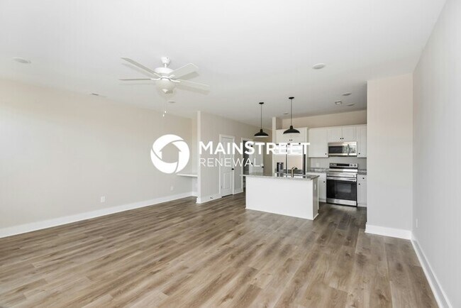 Building Photo - 3 Bedroom Pet-Friendly Home in Gallatin, TN with Main Street Renewal