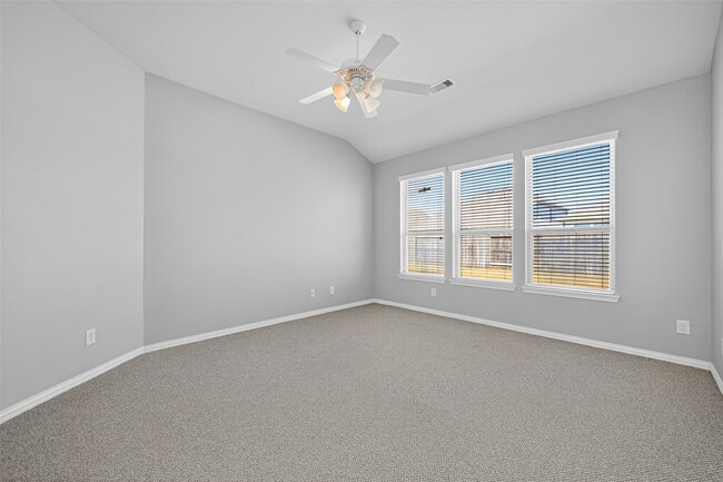 Building Photo - 26 Tidwillow Pl