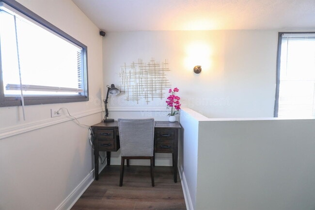 Building Photo - 3004 Marcy St