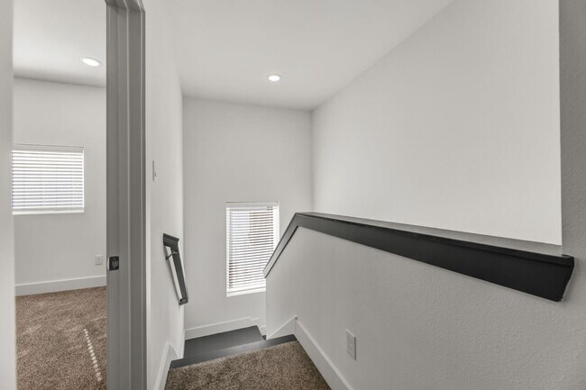 Building Photo - 3009 Alpha Wolf Ct