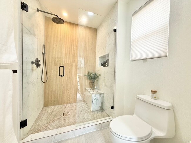 Building Photo - 387 Ivory Cir