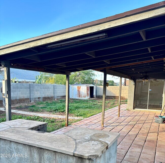 Building Photo - 8735 W Hazelwood St