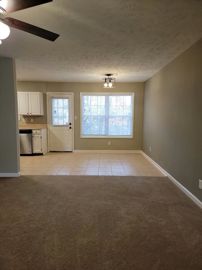 Building Photo - 513 Lumberly Ln