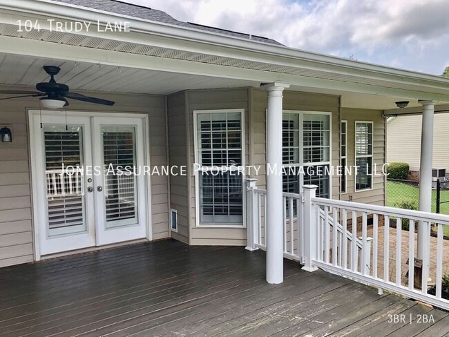 Building Photo - 104 Trudy Ln