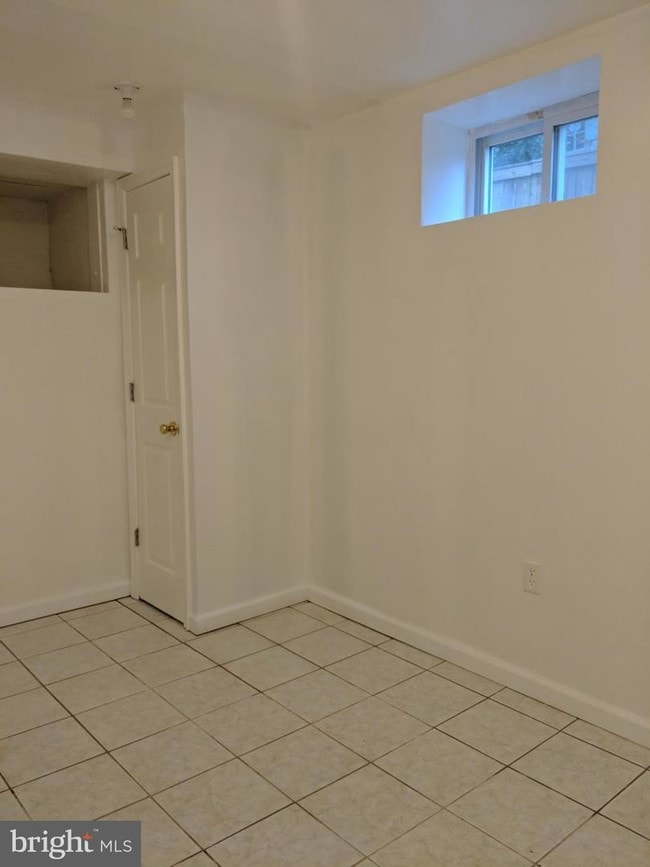 Building Photo - 2800 N Pershing Dr