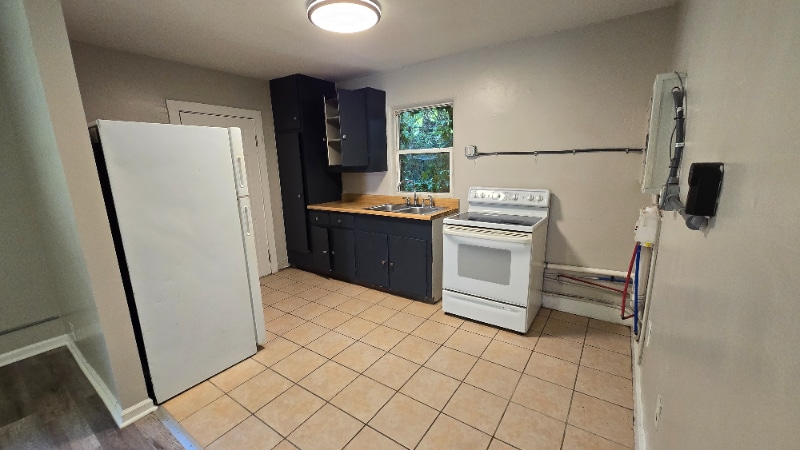 Building Photo - 1507 Golf Club Ln