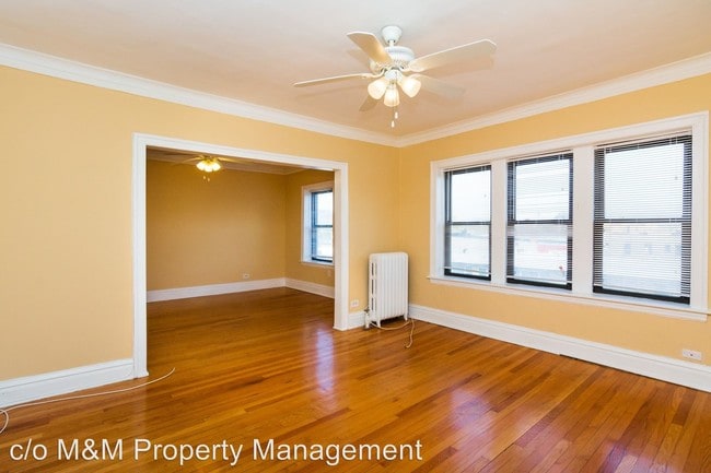 Building Photo - 6301-6305 Roosevelt Rd