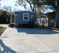 Building Photo - 4214 Fuqua St