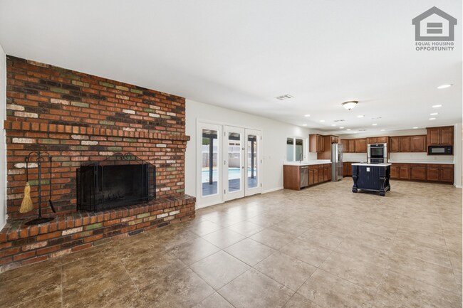 Building Photo - 4Bed/2Bath House at 59th Ave/Cactus Rd! Ready for Immediate Move-In! – NO HOA!