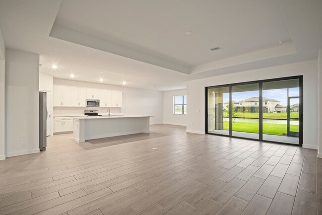 Building Photo - Spacious home 3beds+Den 3 baths located in...