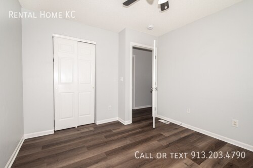 Building Photo - 1819 W Elm Terrace