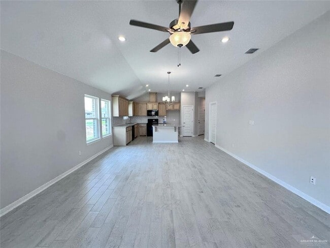 Building Photo - 8329 N 35th Ln