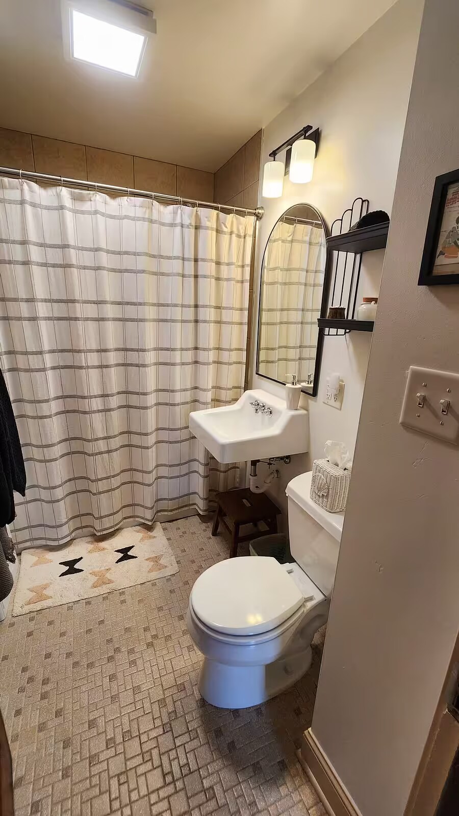 Building Photo - 1337 S 56th St