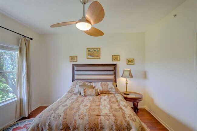 Building Photo - 6000 Shepherd Mountain Cove