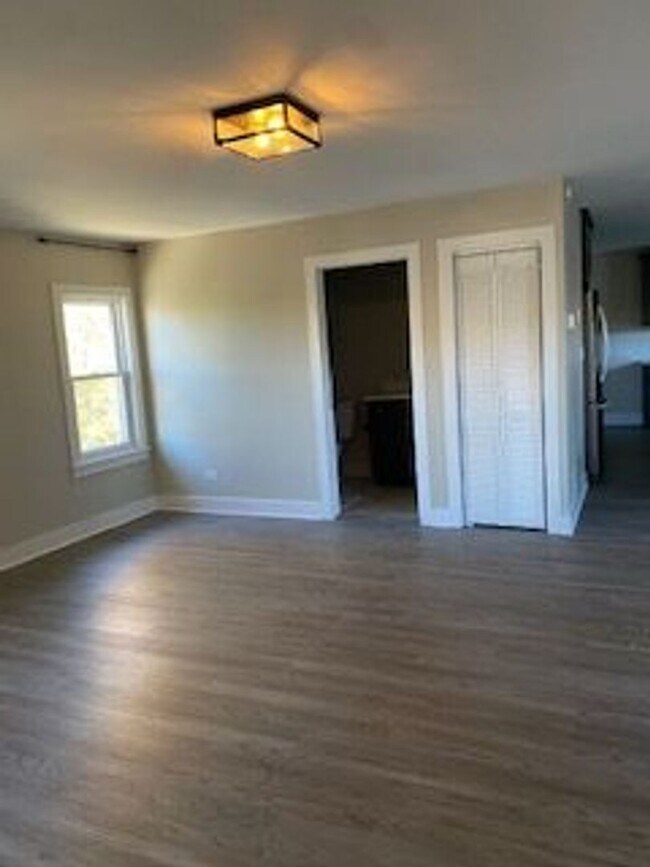 Building Photo - 428 Talcott Ave