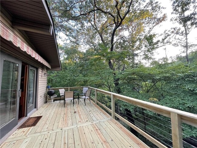 Building Photo - 6 Lambeth Cir