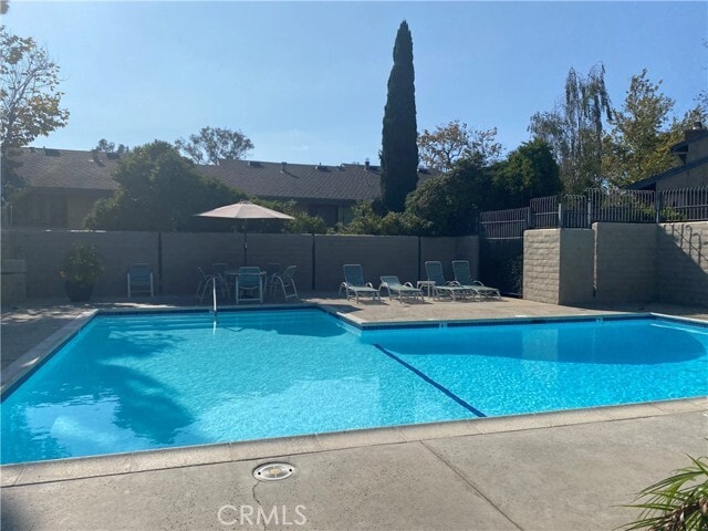 Building Photo - 8088 Caminito Mallorca