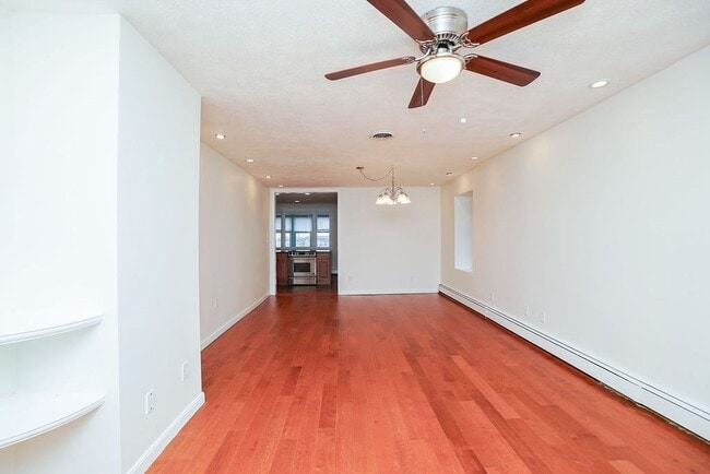 Building Photo - 175 Trenton St