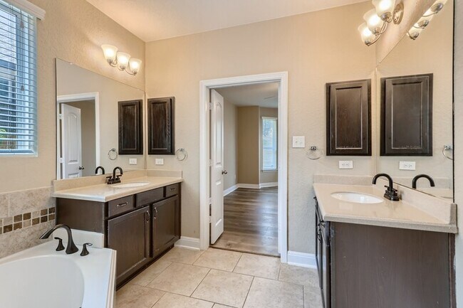 Building Photo - 12203 Presidio Path