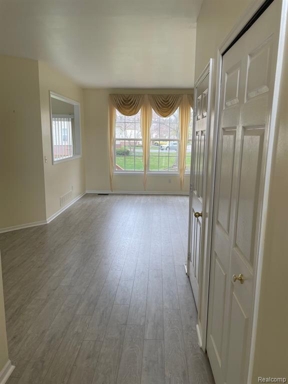 Building Photo - 38463 Saratoga Cir