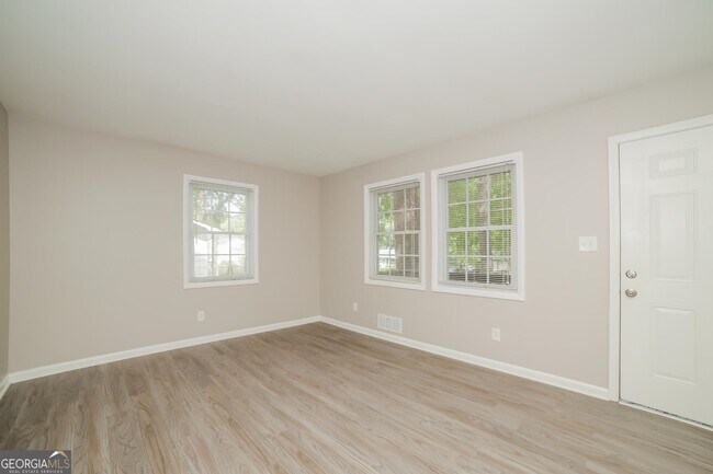 Building Photo - 436 Voyles Dr