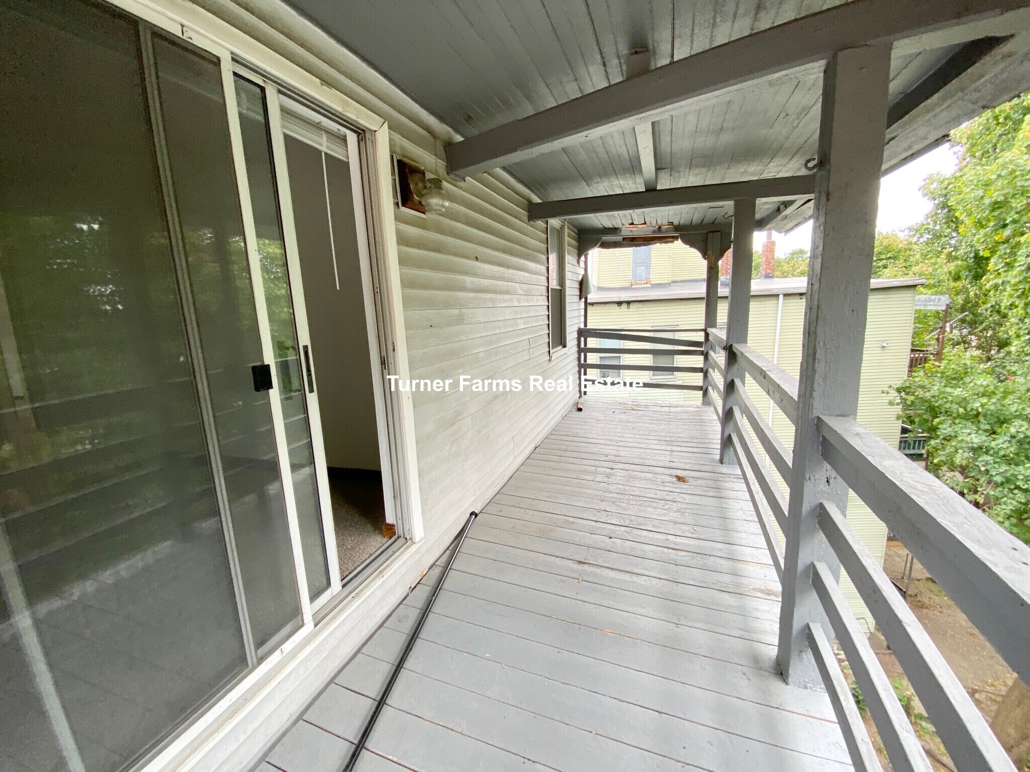 Building Photo - 87 Sheridan St