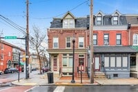 Building Photo - 147 N 10th St