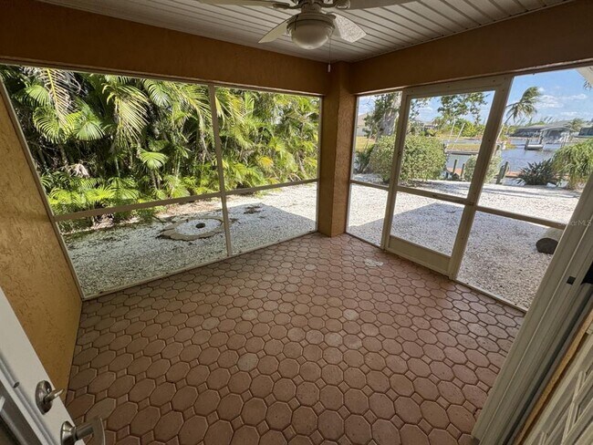 Building Photo - 15696 Hennipen Cir