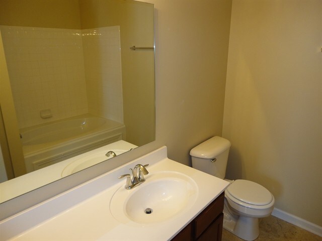 Building Photo - 12596 Pinetop Way