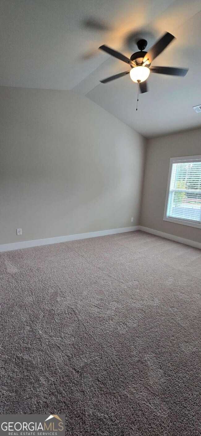 Building Photo - 5728 Urban Vlg Wy