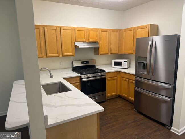 Building Photo - 2729 Heathrow Dr