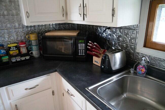 Building Photo - 266 Paradise Island Dr