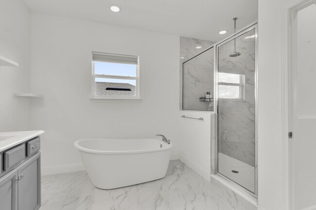 Building Photo - 5404 Golden Apple Dr