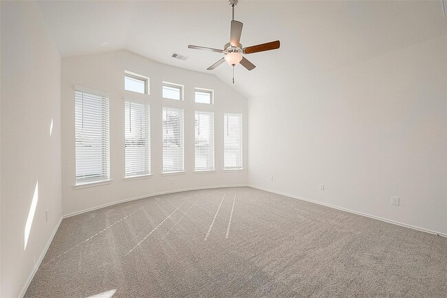 Building Photo - 1303 Munson Valley Rd