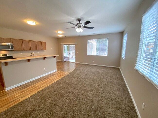 Building Photo - Sky Vista in Stead - Single Story Home wit...