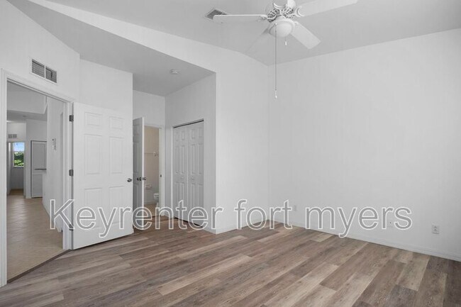 Building Photo - 4241 Bellasol Cir