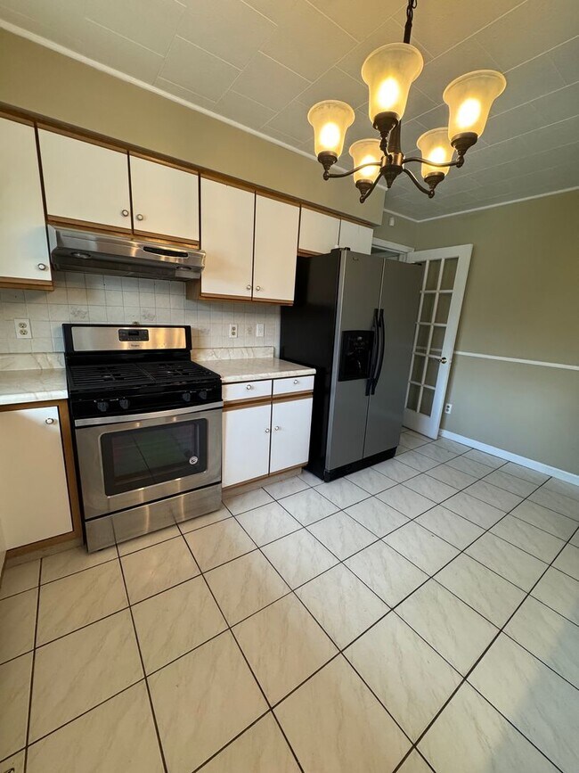 Building Photo - Charming 3 bedroom home for rent.
