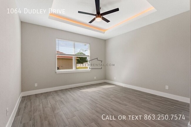 Building Photo - 1064 Dudley Dr