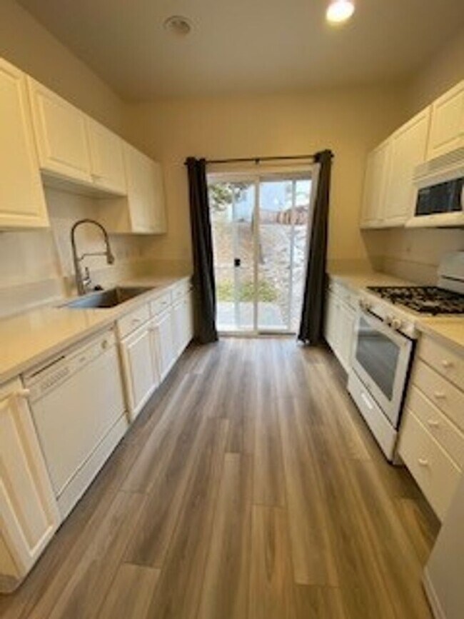 Building Photo - 3569 Mashie Court