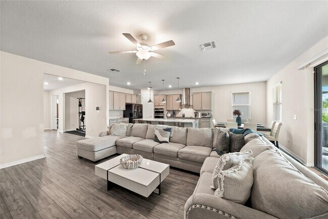 Building Photo - 10913 Green Harvest Dr.